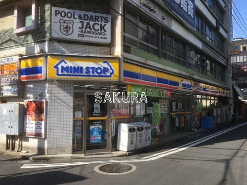 コンビニ　ミニストップ 京急川崎駅西口店（コンビニ）まで465m