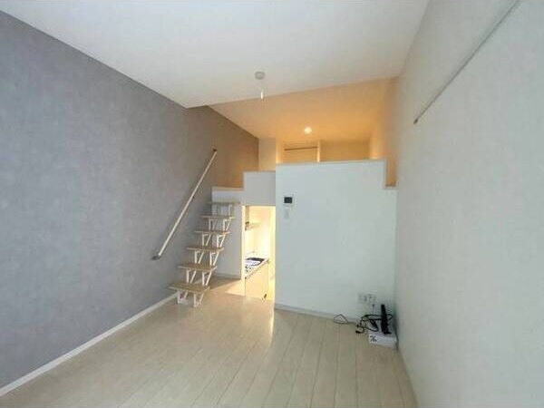 居室・リビング　ロフト付