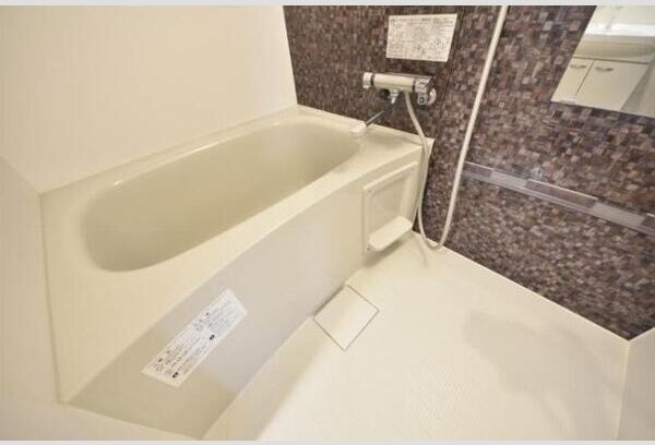 バス・シャワールーム　きれいなお風呂で快適バスタイム♪