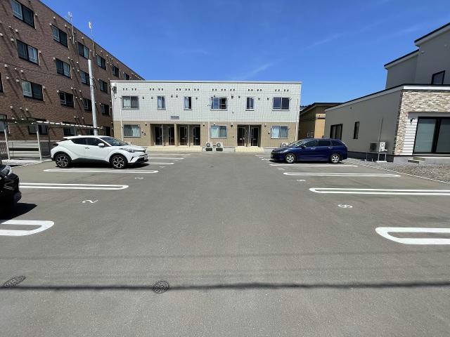 駐車場　駐車場