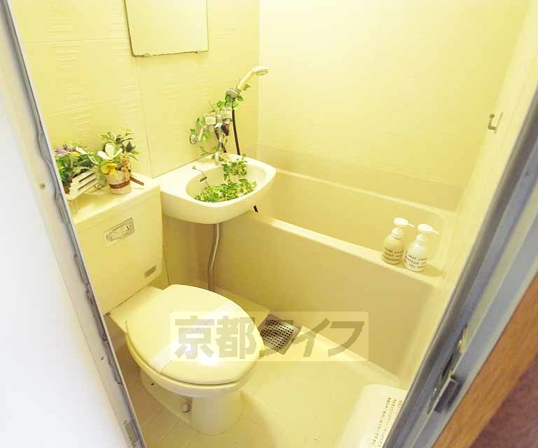 バス・シャワールーム　きれいなバスです