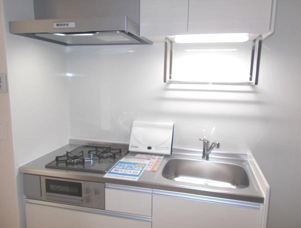 キッチン　2口ガスコンロ・グリル付きシステムキッチン