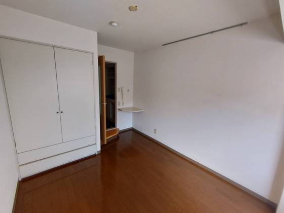 居室・リビング　※別号室の写真です