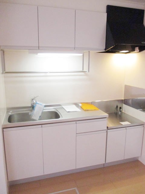 キッチン　こちらの物件はMODE不動産なら割引対象の１部屋です。