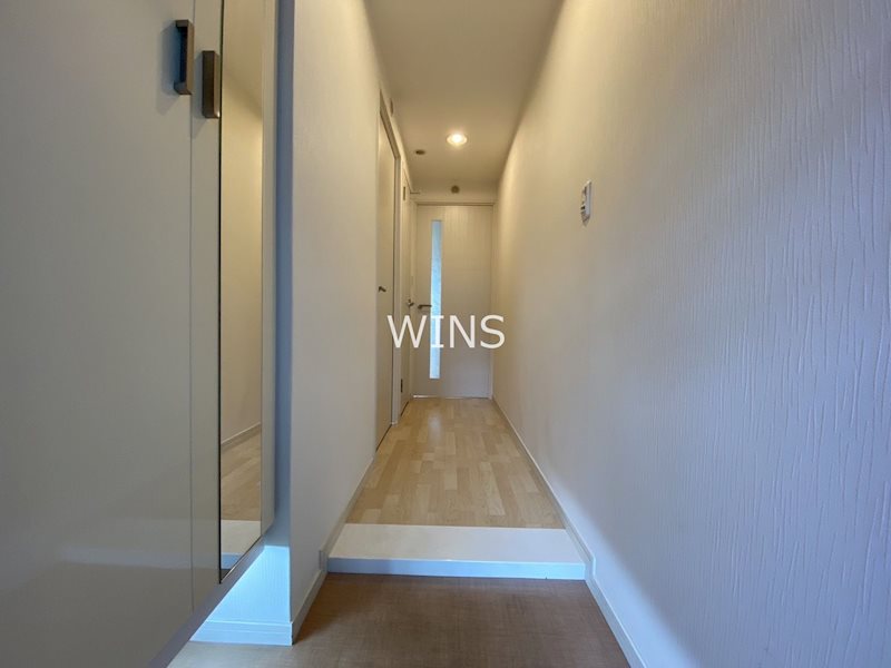 玄関　別部屋参考写真です。