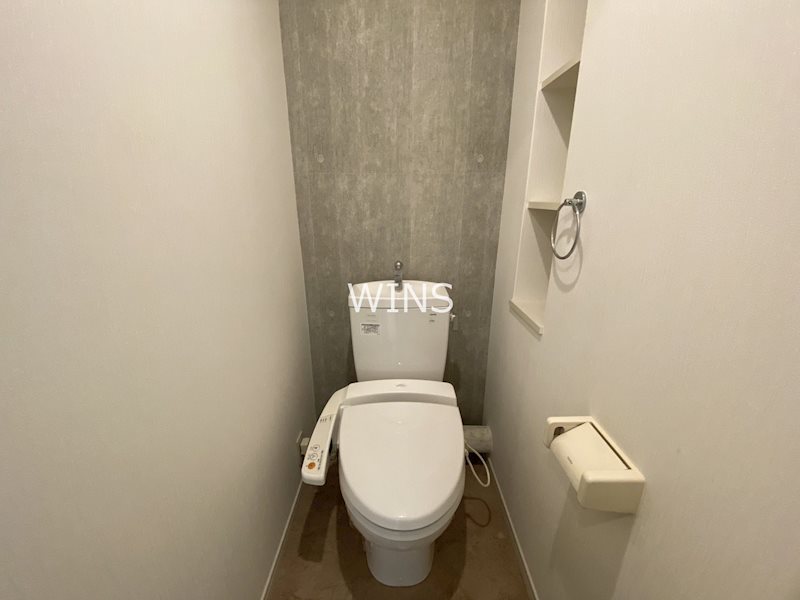 トイレ　別部屋参考写真です。