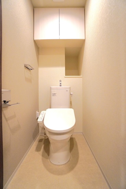 トイレ　※写真は同タイプ住戸です。