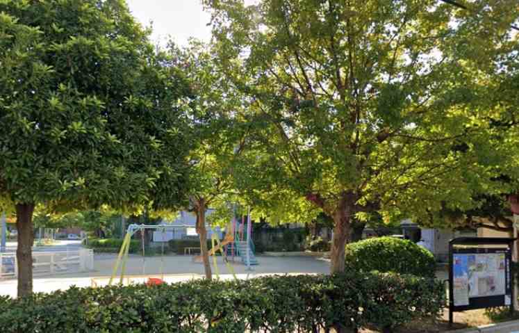 公園　舎利寺中央公園（公園）まで247m