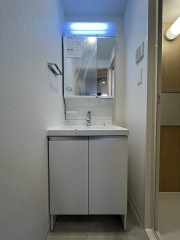 洗面設備　スプランディッドVIII　独立洗面台