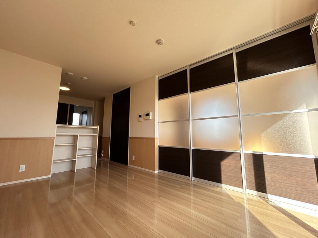 建物外観　同間取り部屋参考画像です