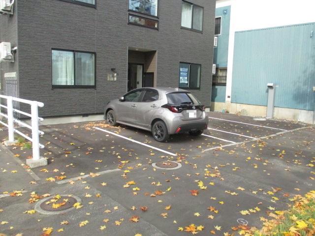 駐車場　駐車場