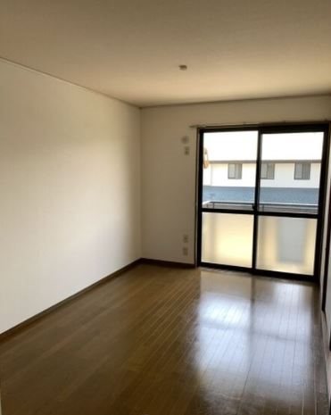 居室・リビング　リビング　※別号室参考写真