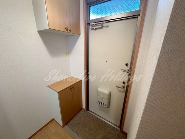 玄関　シューズボックスございます♪