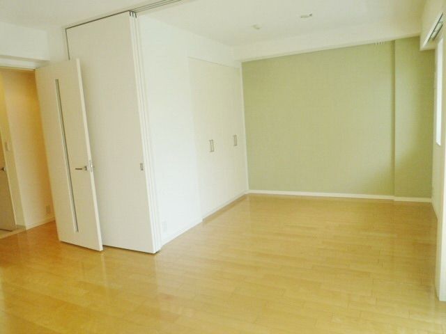 その他設備　★広々リビング★