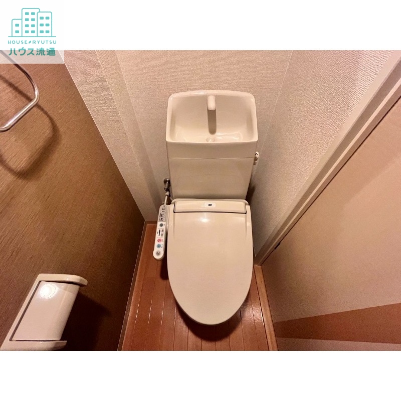 トイレ　※別号室の写真です