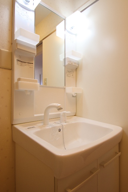 洗面設備　※別号室のお写真のため現況優先