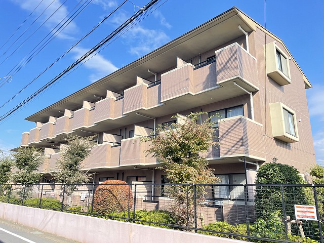 建物外観　オートロック付RC造マンション