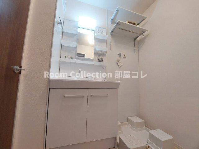 洗面設備　※同物件他部屋写真