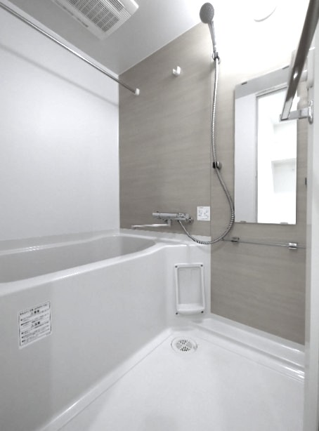 バス・シャワールーム　風呂