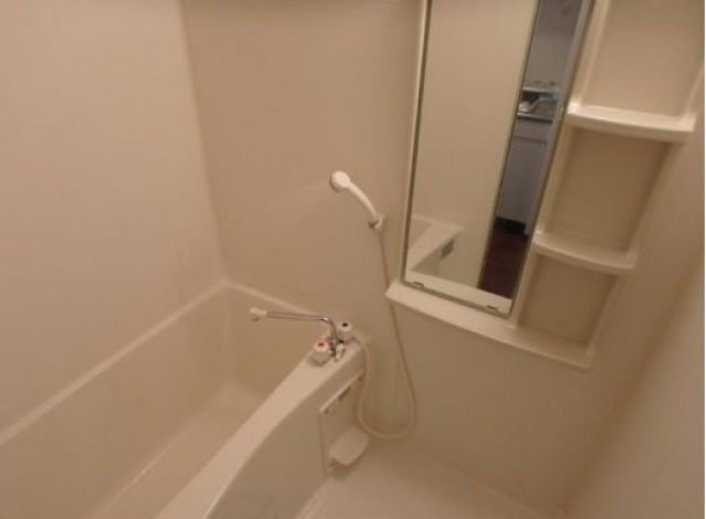 バス・シャワールーム　バス