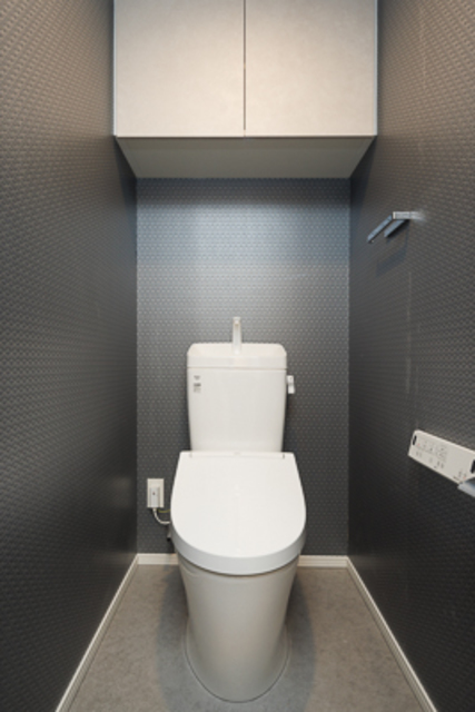 トイレ　※写真は同タイプ住戸です。