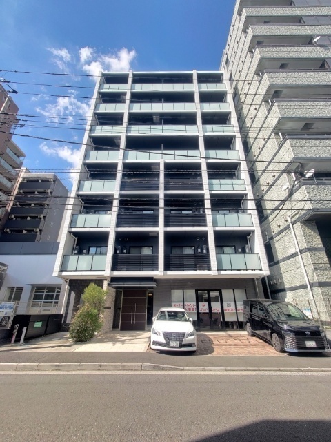 建物外観　外観タイル張りです