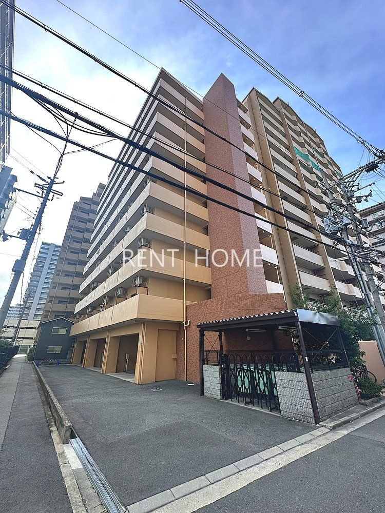 建物外観　鉄筋コンクリート造１０階建てマンション