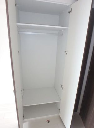 収納　コンフォリア北浜　クローゼット