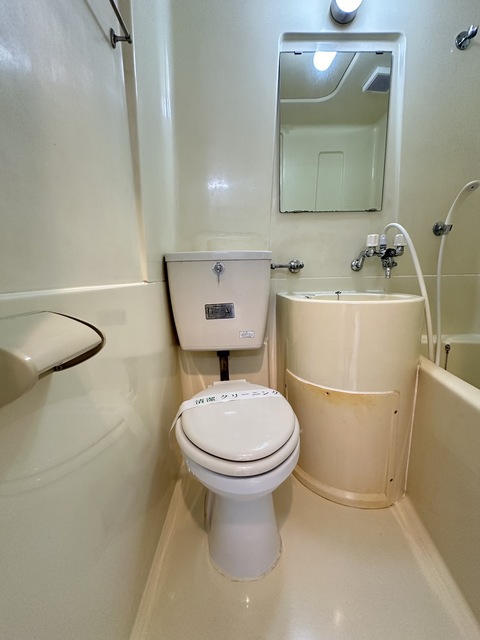 トイレ　別部屋参考写真です