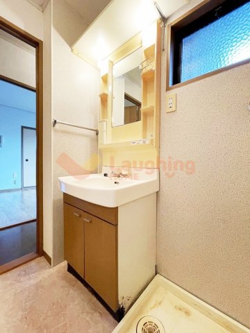 洗面設備　同建物の別タイプの写真です