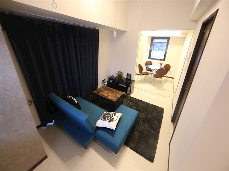 居室・リビング　ＬＤＫ10帖　洋室5.4帖　つなげても仕切っても使えます