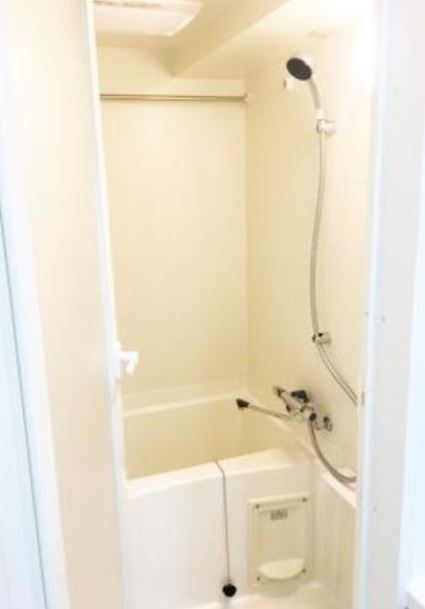 バス・シャワールーム　※別部屋参考写真