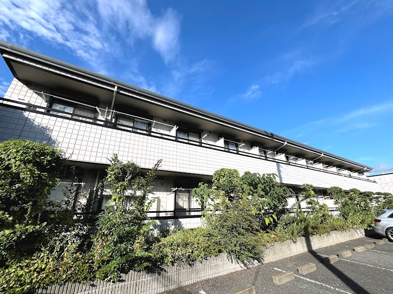 建物外観　蕨駅徒歩１０分（８００ｍ）