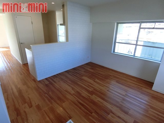 居室・リビング　オシャレなカウンタ―キッチンです。