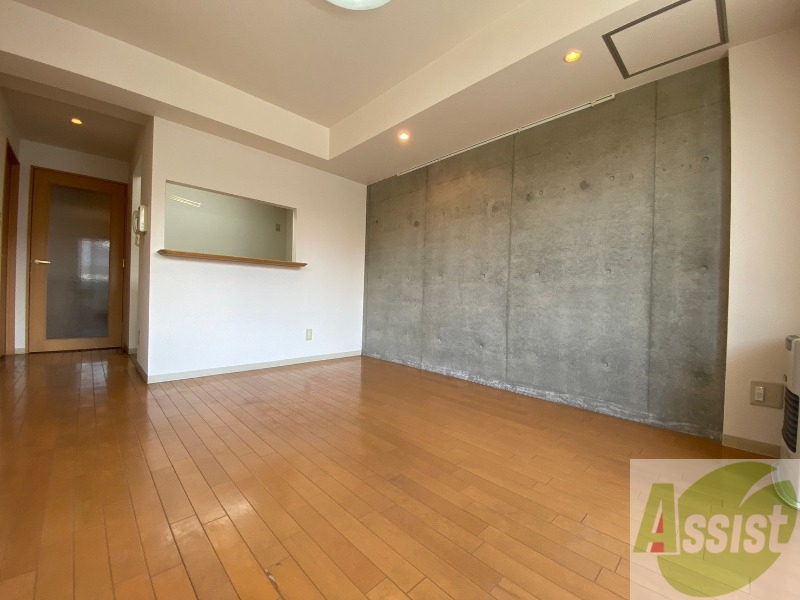 居室・リビング　広くてキレイなお部屋が広がっていて、充実した生活が送れそう。