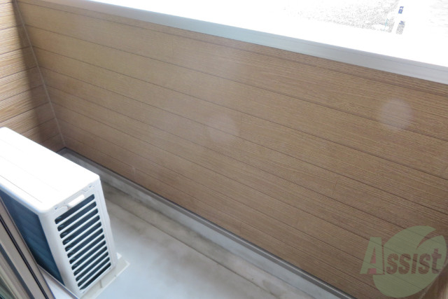 バルコニー　バルコニーがおしゃれで、お洗濯干すのもテンション上がるね。