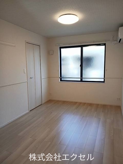 その他部屋・スペース　フローリングの室内です。