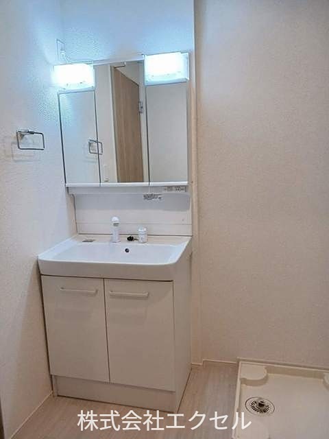 洗面設備　独立洗面台です。