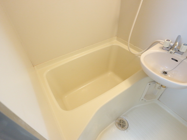 バス・シャワールーム　同物件同タイプ