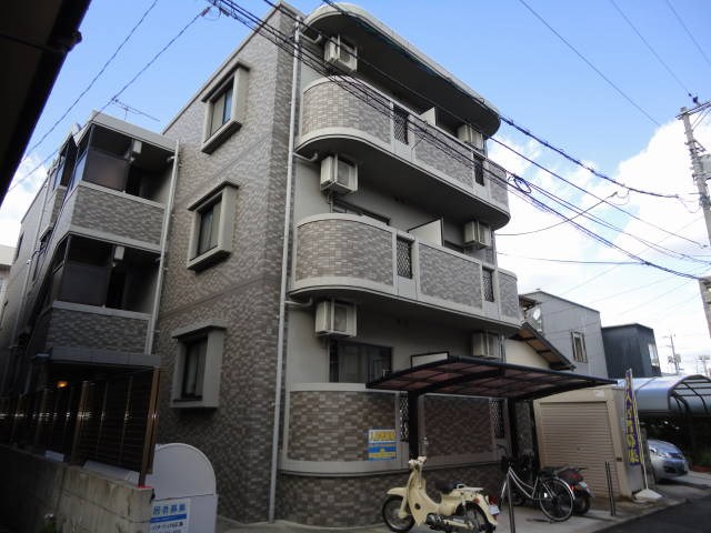 建物外観　閑静な住宅街に立地しております。