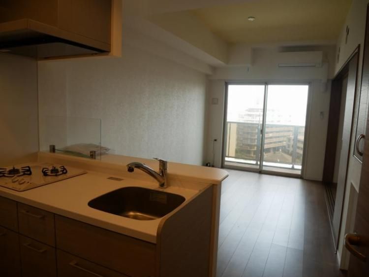 居室・リビング　T.T城西