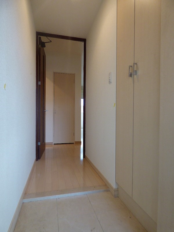 玄関　※別号室参考写真