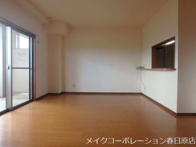 居室・リビング　写真は同型タイプ