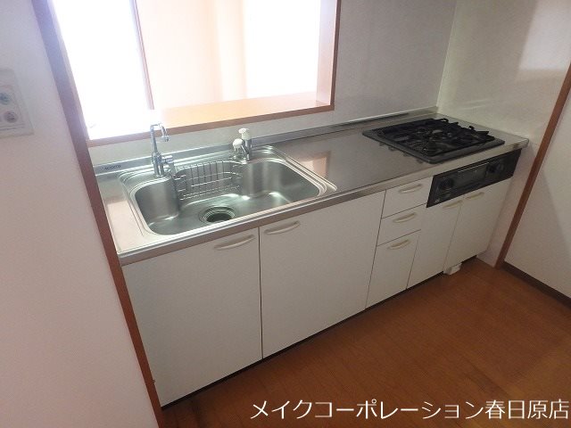 キッチン　写真は同型タイプ