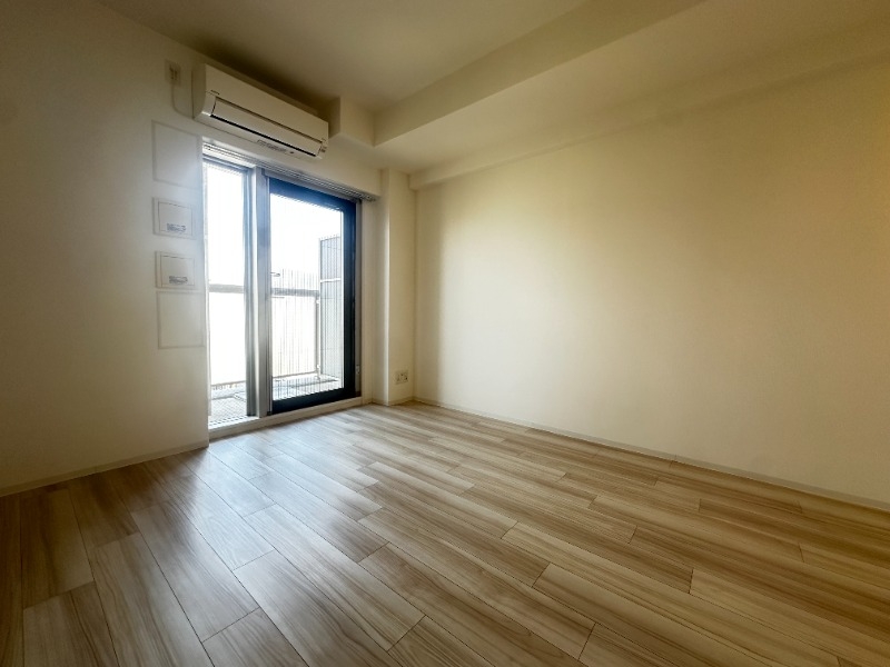 その他部屋・スペース　フローリング貼りの綺麗な室内です