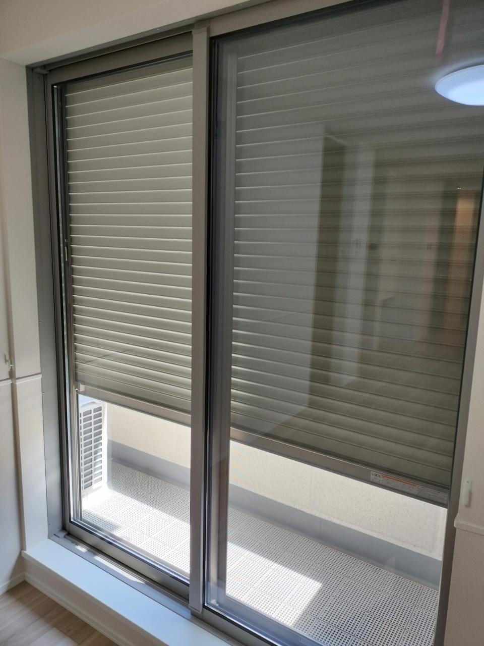 セキュリティ　電動シャッター