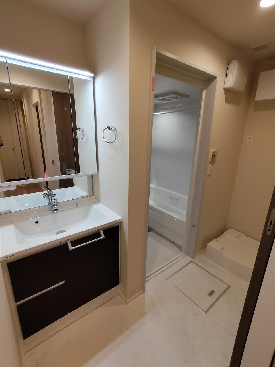 洗面設備　洗髪洗面化粧台