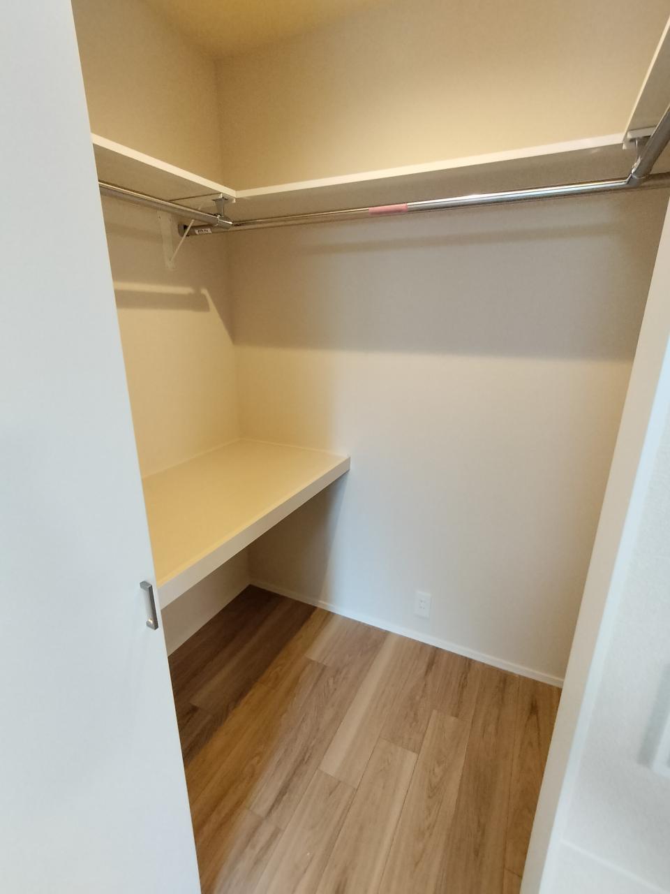 収納　ウォークインクローゼット