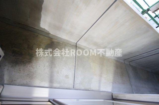 バルコニー　外からの目が気にならないバルコニーで洗濯物が干せます