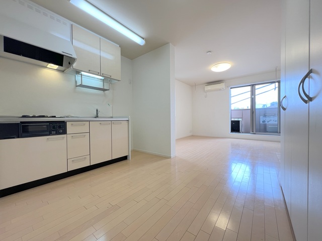 居室・リビング　★明るいフローリングの角部屋です★★